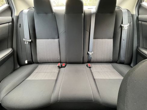 Used 2025 Nissan Sentra SV image 36