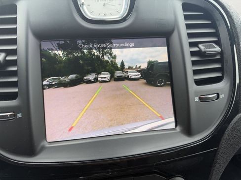 Used 2016 Chrysler 300 S AWD/4WD image 17