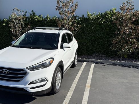 Used 2017 Hyundai Tucson SE image 11
