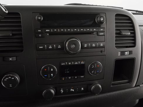 Used 2009 Chevrolet Silverado 1500 LT image 19