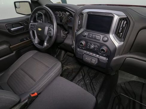 Used 2022 Chevrolet Silverado 1500 LT AWD/4WD image 18