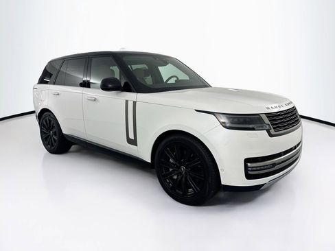 Certified 2025 Land Rover Range Rover SE AWD/4WD image 3