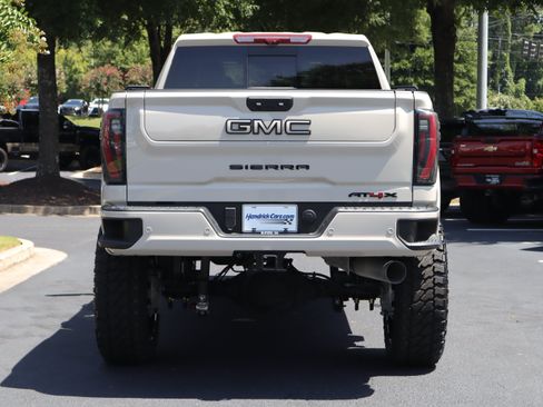 Used 2026 GMC Sierra 2500 AT4X w/ LPO, Black Badging Package AWD/4WD image 38
