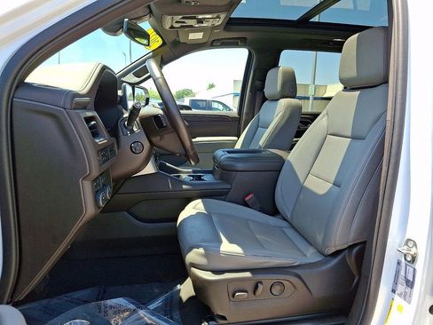 Certified 2022 Chevrolet Tahoe LT w/ Luxury Package AWD/4WD image 14