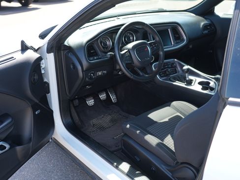 Used 2016 Dodge Challenger R/T w/ Sound Group RWD image 17