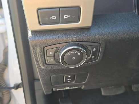 Used 2021 Ford F250 Lariat w/ Lariat Value Package AWD/4WD image 6