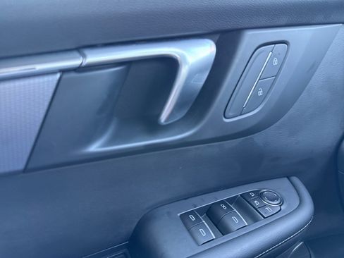 Used 2025 Buick Enclave Sport Touring FWD image 27