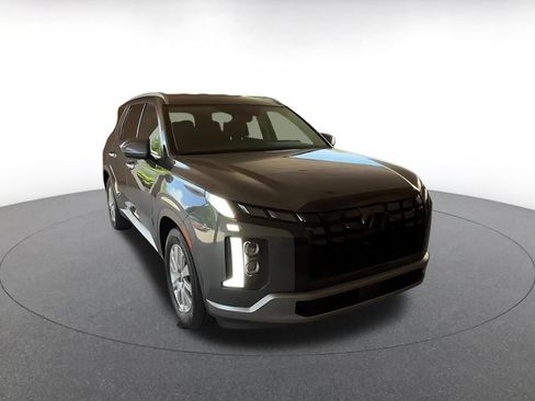 Used 2025 Hyundai Palisade SEL FWD image 3