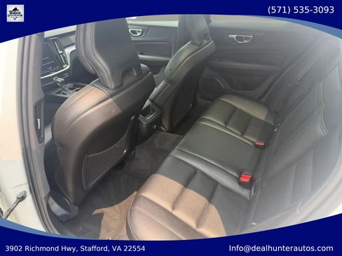 Used 2020 Volvo V60 T5 Cross Country AWD/4WD image 21