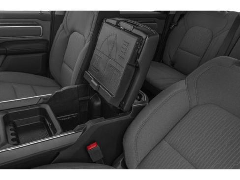 Used 2021 RAM 1500 Big Horn AWD/4WD image 17