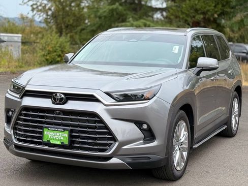 Certified 2026 Toyota Grand Highlander AWD image 1