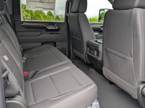 New 2026 Chevrolet Silverado 3500 LT w/ Trail Boss Package AWD/4WD image 7