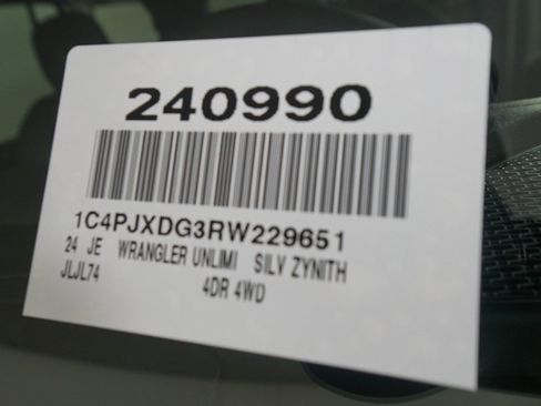 New 2024 Jeep Wrangler Unlimited Sport image 20