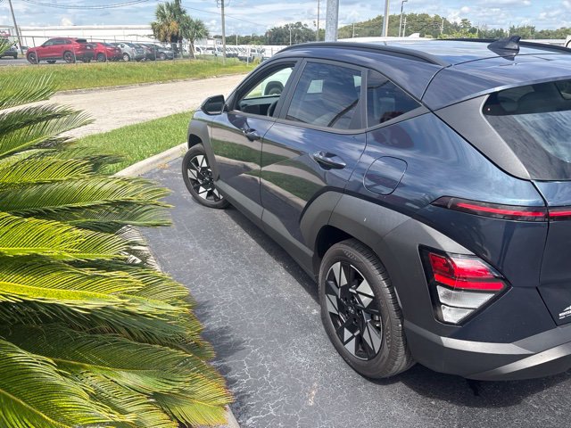 Used 2025 Hyundai Kona SEL FWD image 7