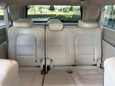 Used 2020 Lincoln Navigator L Reserve w/ Equipment Group 208A Reserve AWD/4WD image 24