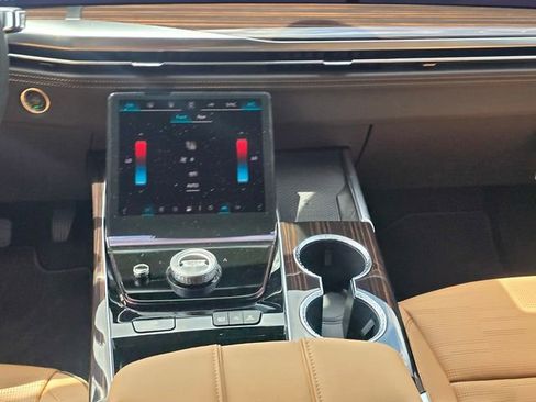 New 2026 Cadillac Escalade ESV Luxury image 19