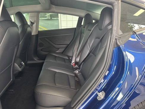Used 2023 Tesla Model 3 Standard Range image 12