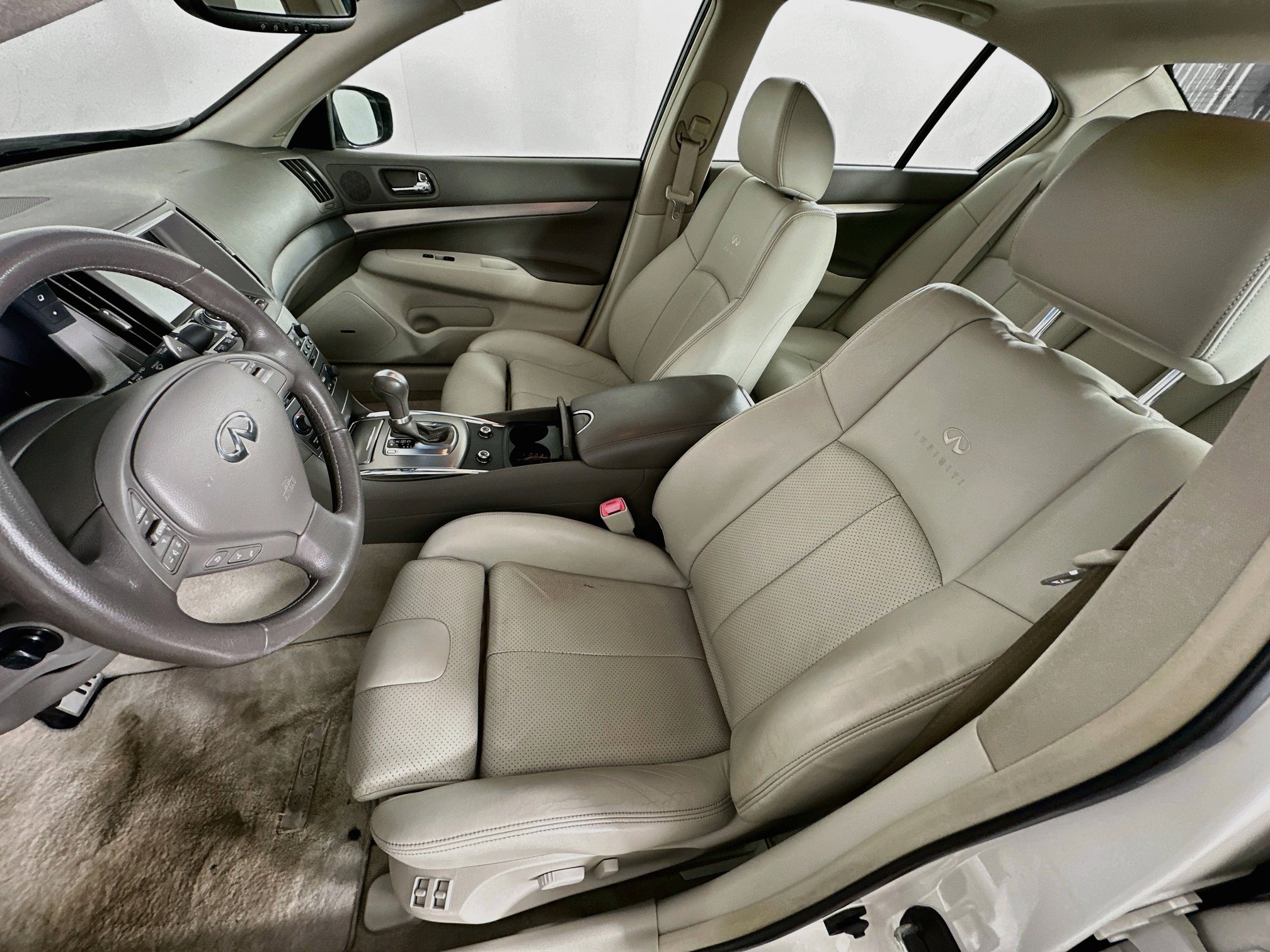 Used 2011 INFINITI G37 Journey w/ Sport Pkg - RWD image 13