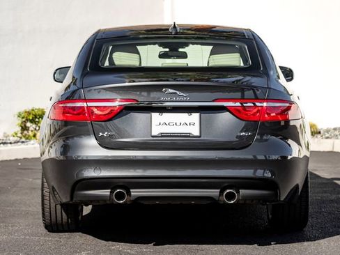 Used 2017 Jaguar XF Prestige image 8