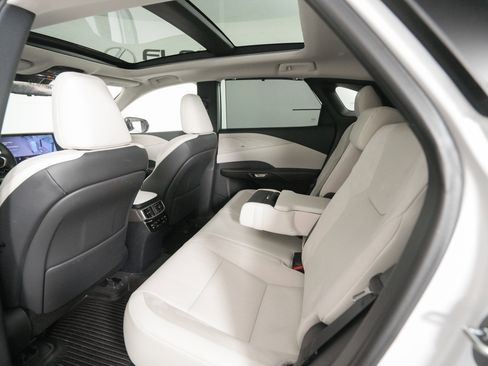 Certified 2025 Lexus RX 350 Luxury image 13