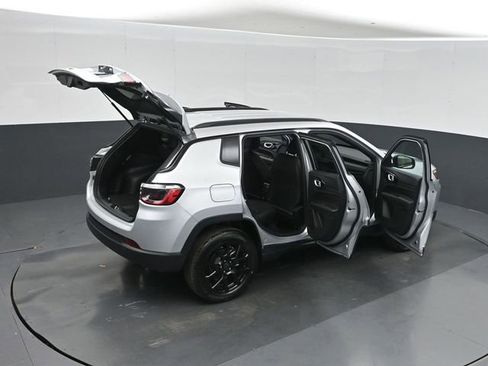 New 2026 Jeep Compass Latitude AWD/4WD image 30