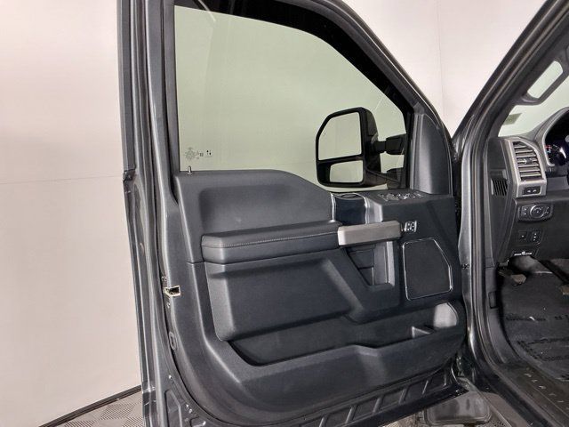 Used 2020 Ford F350 Platinum AWD/4WD image 17