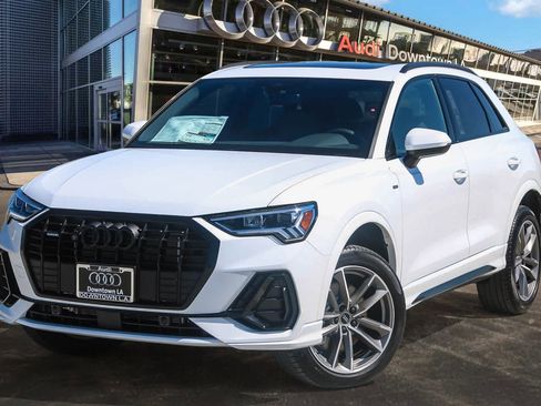 New 2025 Audi Q3 2.0T Premium image 1