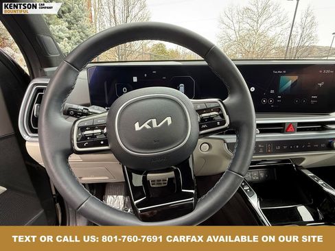 Used 2025 Kia Sorento SX Prestige image 17