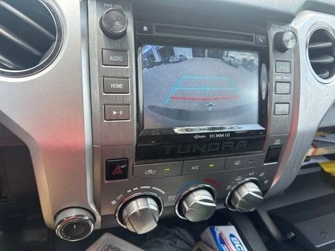 Used 2018 Toyota Tundra SR5 w/ SR5 Upgrade Package AWD/4WD image 2