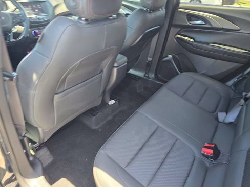 Used 2022 Chevrolet TrailBlazer RS FWD image 12