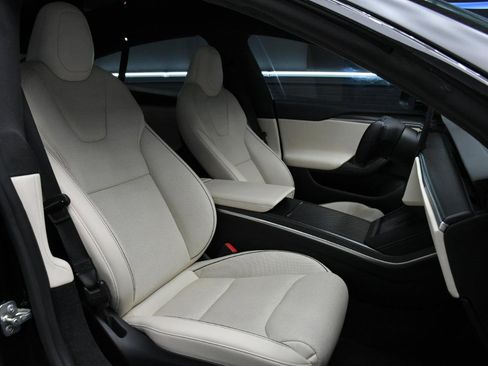 Used 2022 Tesla Model S Plaid AWD/4WD image 35