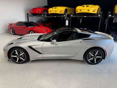 Used 2015 Chevrolet Corvette Stingray Coupe w/ 2LT Preferred Equipment Group RWD image 9