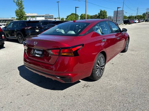 Used 2025 Nissan Altima 2.5 SV FWD image 7