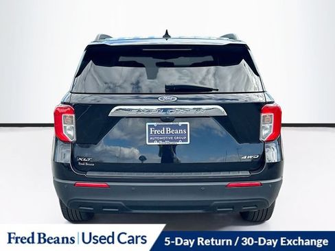 Used 2023 Ford Explorer XLT AWD/4WD image 8