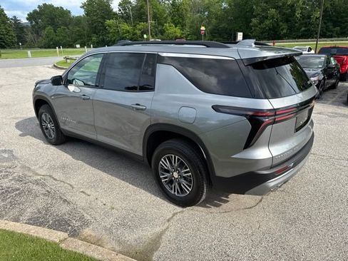 New 2026 Chevrolet Traverse LT w/ Driver Confidence Package AWD/4WD image 22