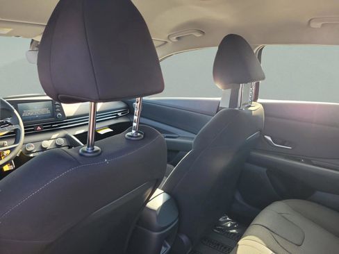 New 2026 Hyundai Elantra SE image 34