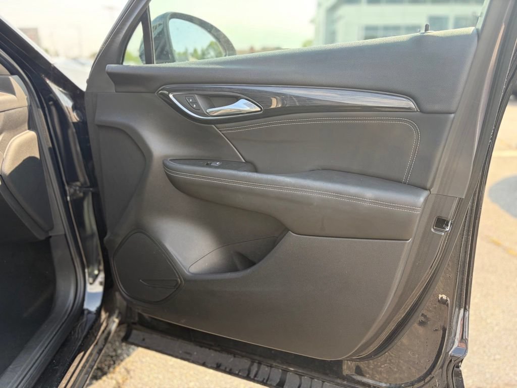 Used 2023 Buick Envision Preferred w/ Sport Touring Package AWD/4WD image 16