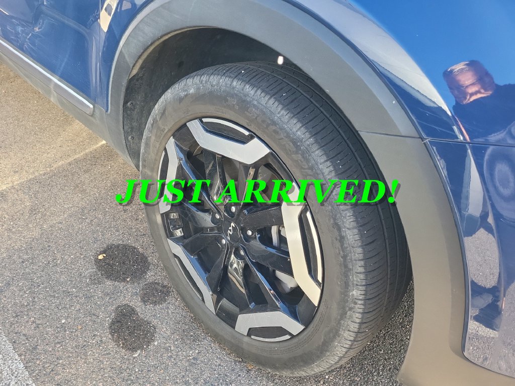 Used 2024 Kia Telluride S w/ S Sunroof Package AWD/4WD image 4