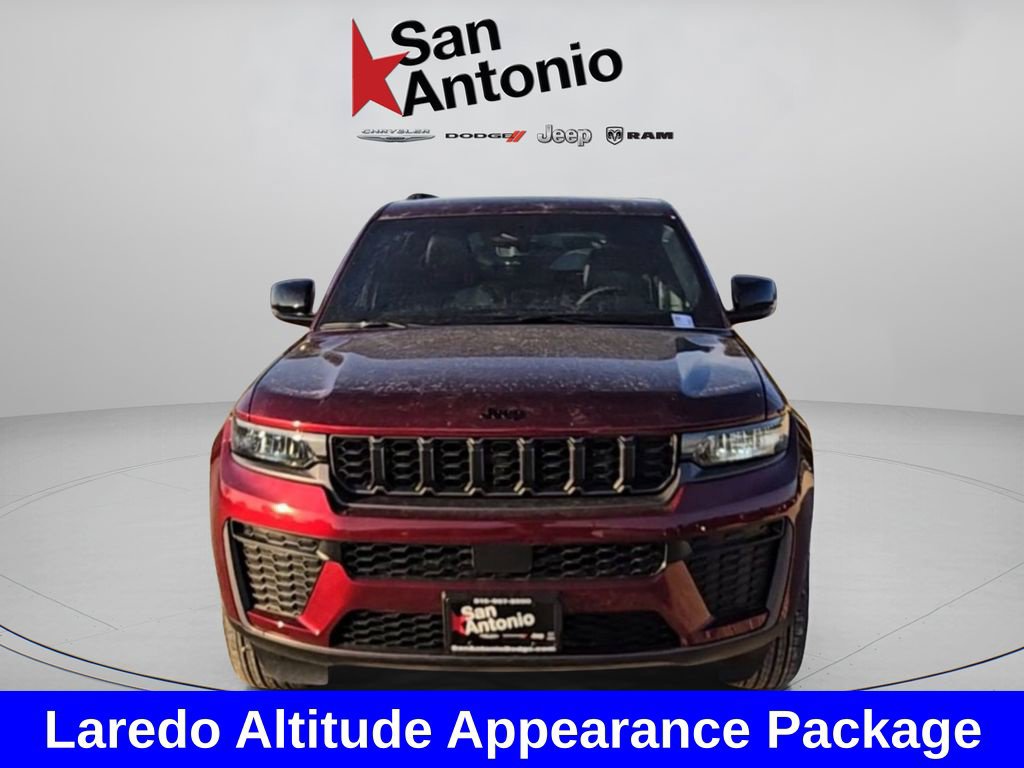 New 2026 Jeep Grand Cherokee Altitude AWD/4WD image 4