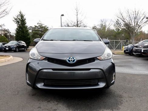 Used 2017 Toyota Prius V Four image 2