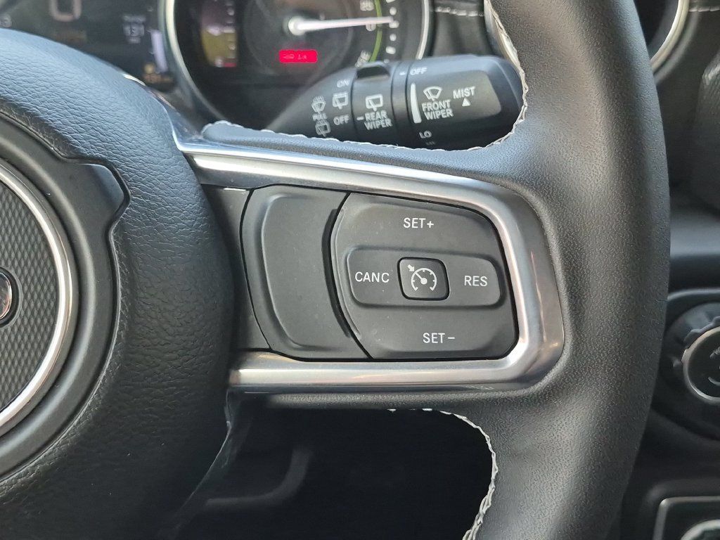 Used 2023 Jeep Wrangler Unlimited Sahara w/ Cold Weather Group AWD/4WD image 19