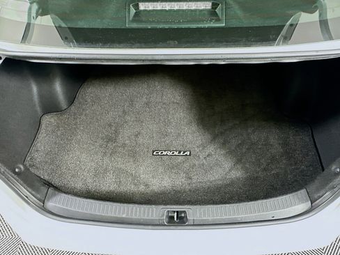 Used 2024 Toyota Corolla LE image 28