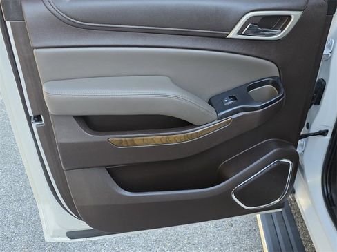 Used 2020 GMC Yukon XL Denali w/ Open Road Package image 38