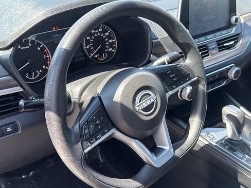 Certified 2023 Nissan Altima 2.5 SV AWD/4WD image 11
