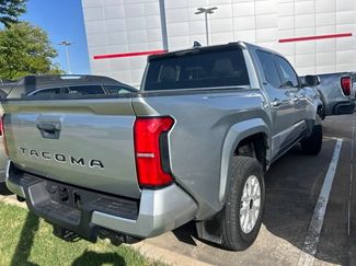 Used 2024 Toyota Tacoma SR5 AWD/4WD video 2