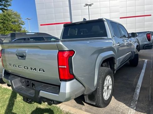 Used 2024 Toyota Tacoma SR5 AWD/4WD image 2