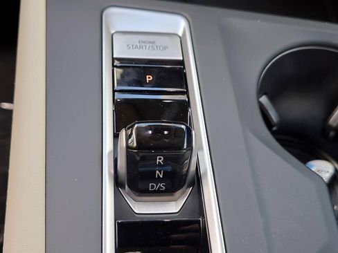 New 2026 Volkswagen Atlas SE FWD image 14