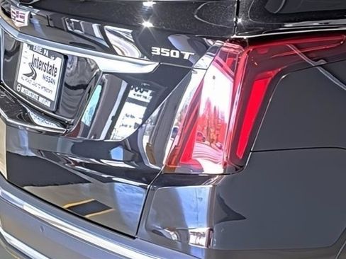 Used 2022 Cadillac XT5 Premium Luxury AWD/4WD image 14