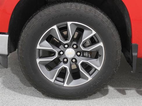 Used 2023 Chevrolet Silverado 1500 LT image 21