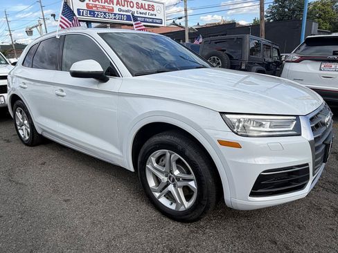 Used 2019 Audi Q5 2.0T Premium w/ Convenience Package AWD/4WD image 12